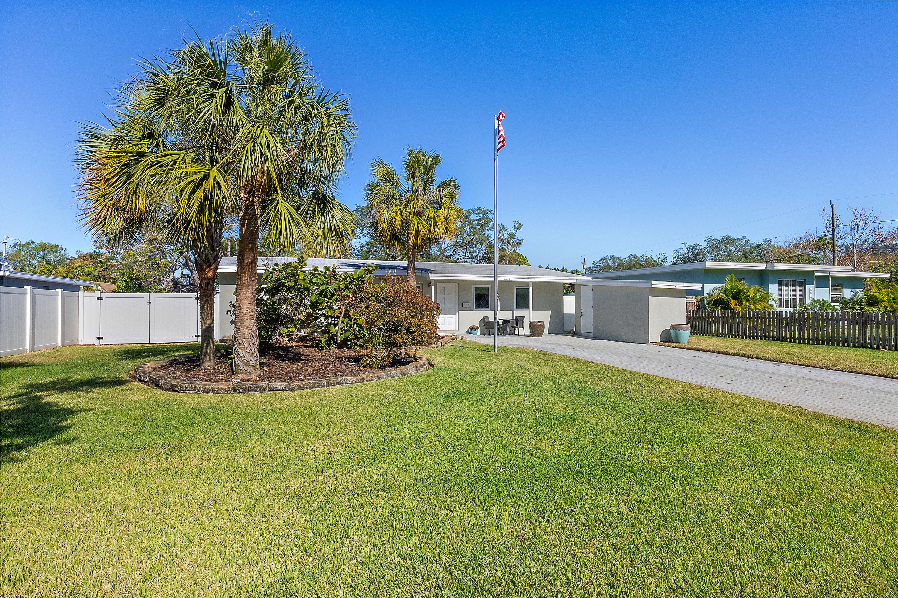 6631 Bougainvilla Avenue South - 1